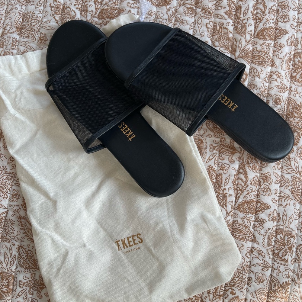 TKEES Black Slides